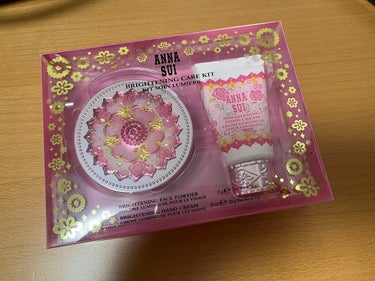 ANNA SUI ブライトニング ケア キットのクチコミ「💖ANNA SUI  ブライトニング ケア キット💖

パウダーとハンドクリームのセットです😊.....」（1枚目）