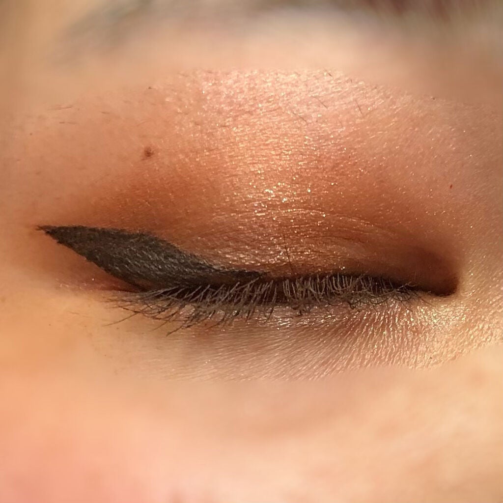 EYE OPENING LINER/UZU BY FLOWFUSHI/リキッドアイライナーを使ったクチコミ(3枚目)