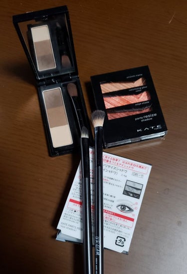 UR GLAM　EYESHADOW BRUSH A/U R GLAM/メイクブラシを使ったクチコミ（1枚目）