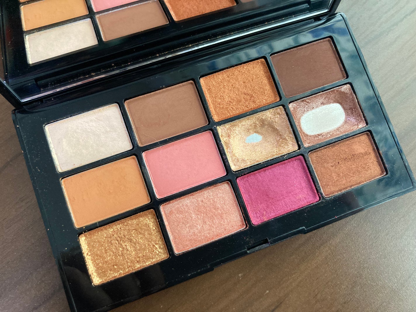 アフターグロー アイシャドーパレット/NARS/アイシャドウパレットを使ったクチコミ(3枚目)