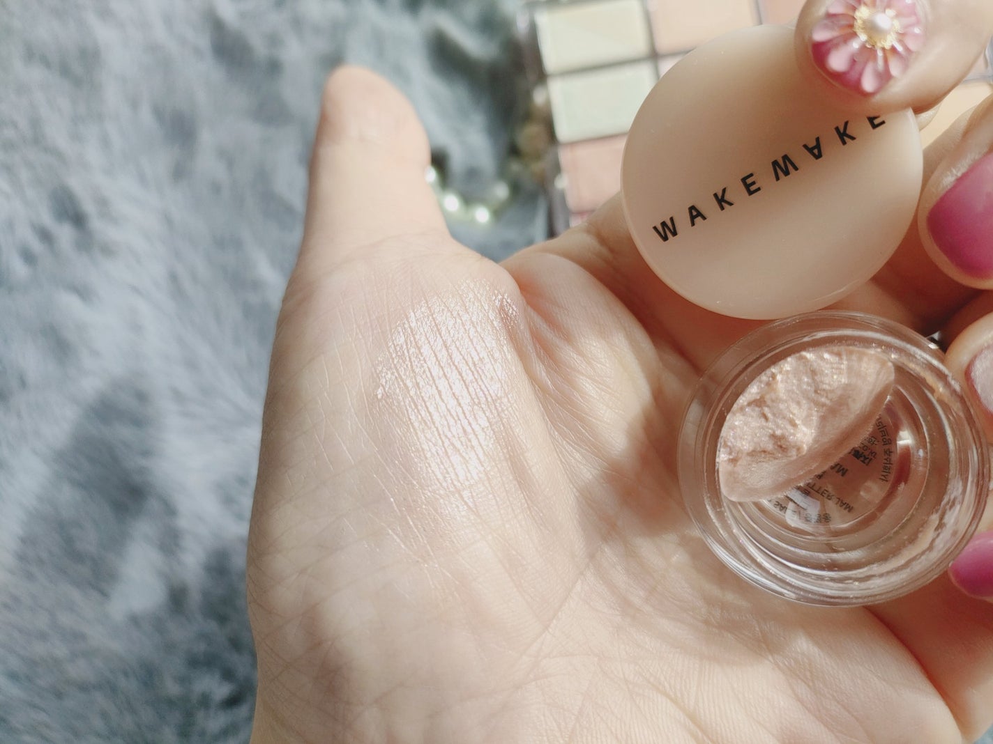 ソフトブラーリングアイパレット/wakemake/アイシャドウパレットを使ったクチコミ(4枚目)