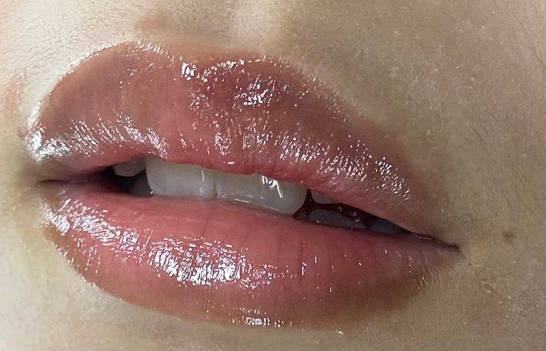 アンドバイロムアンド グラッシーボムティント/&nd by rom&nd/リップティントを使ったクチコミ(1枚目)