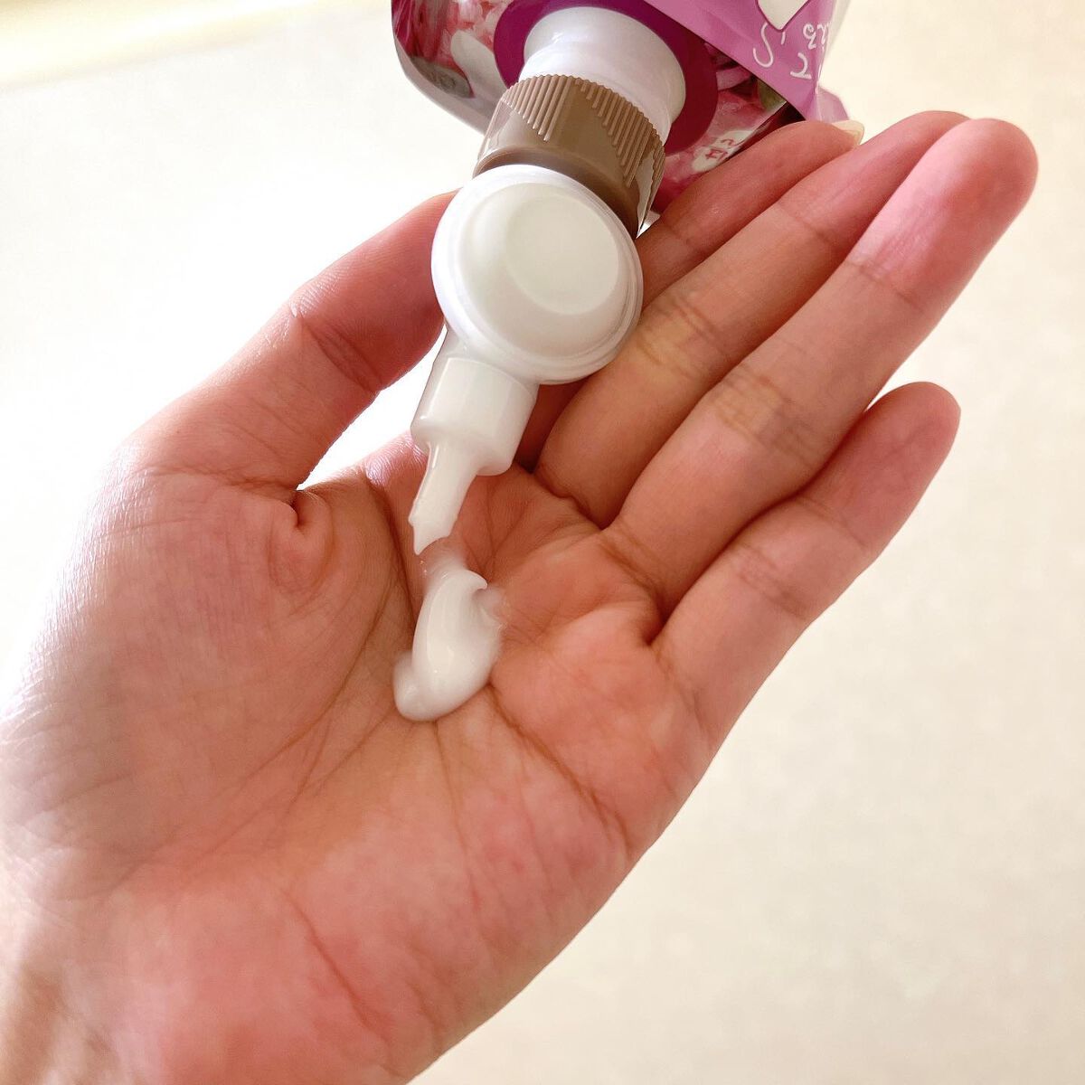 ザ ボディ ぬれた肌に使うボディ乳液 エアリーブーケの香り/ビオレu/ボディミルクを使ったクチコミ(6枚目)