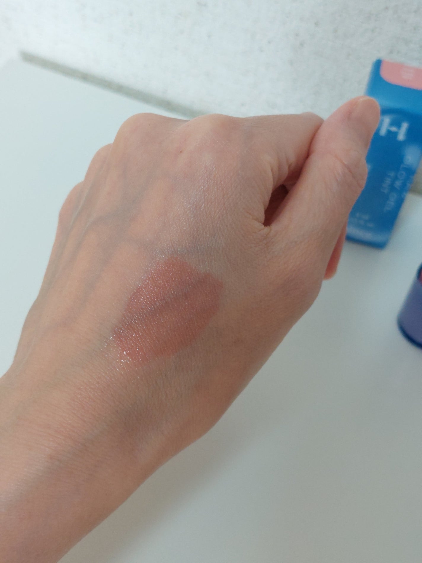 ロウグロウジェルティント/hince/リップティントを使ったクチコミ(4枚目)