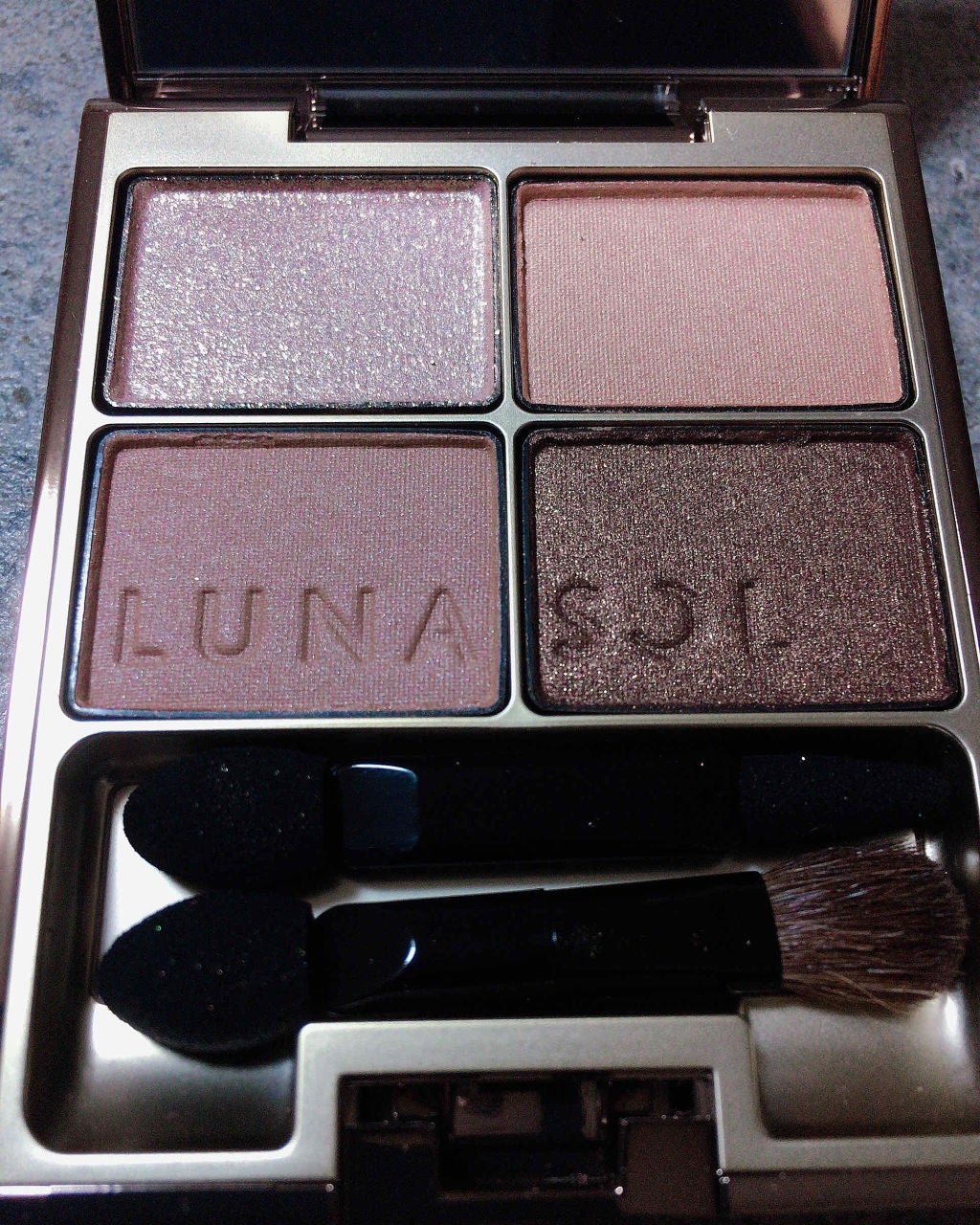 スキンモデリングアイズ/LUNASOL/アイシャドウパレットを使ったクチコミ(2枚目)