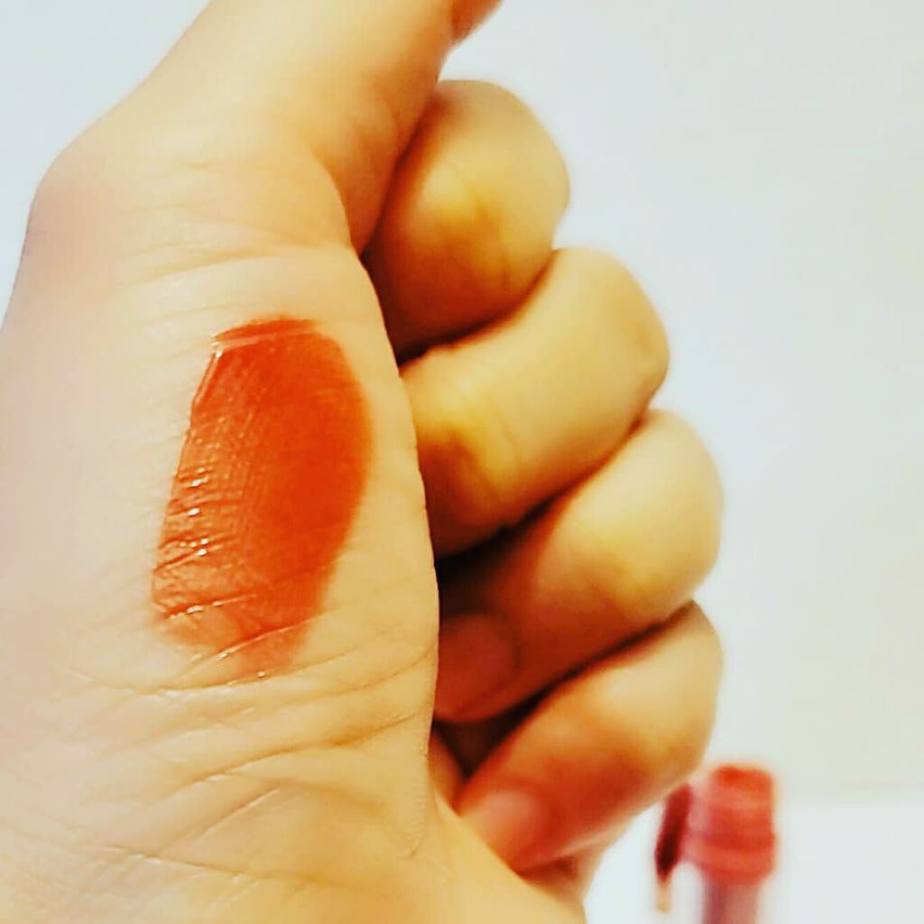 Glassy Layer Fixing Tint/lilybyred/口紅を使ったクチコミ（2枚目）