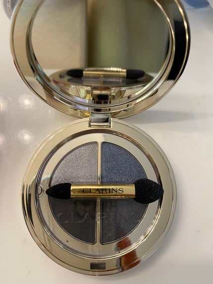 オンブル 4/CLARINS/アイシャドウパレットを使ったクチコミ(2枚目)