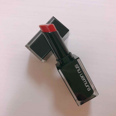 shu uemura
ルージュアンリミテッド BR795

深みのあるカラーです！
ブラウンオレンジという感じです♪

色持ちもいいのでオススメです！

これはただただいいなと思っていて
店舗で買う勇気