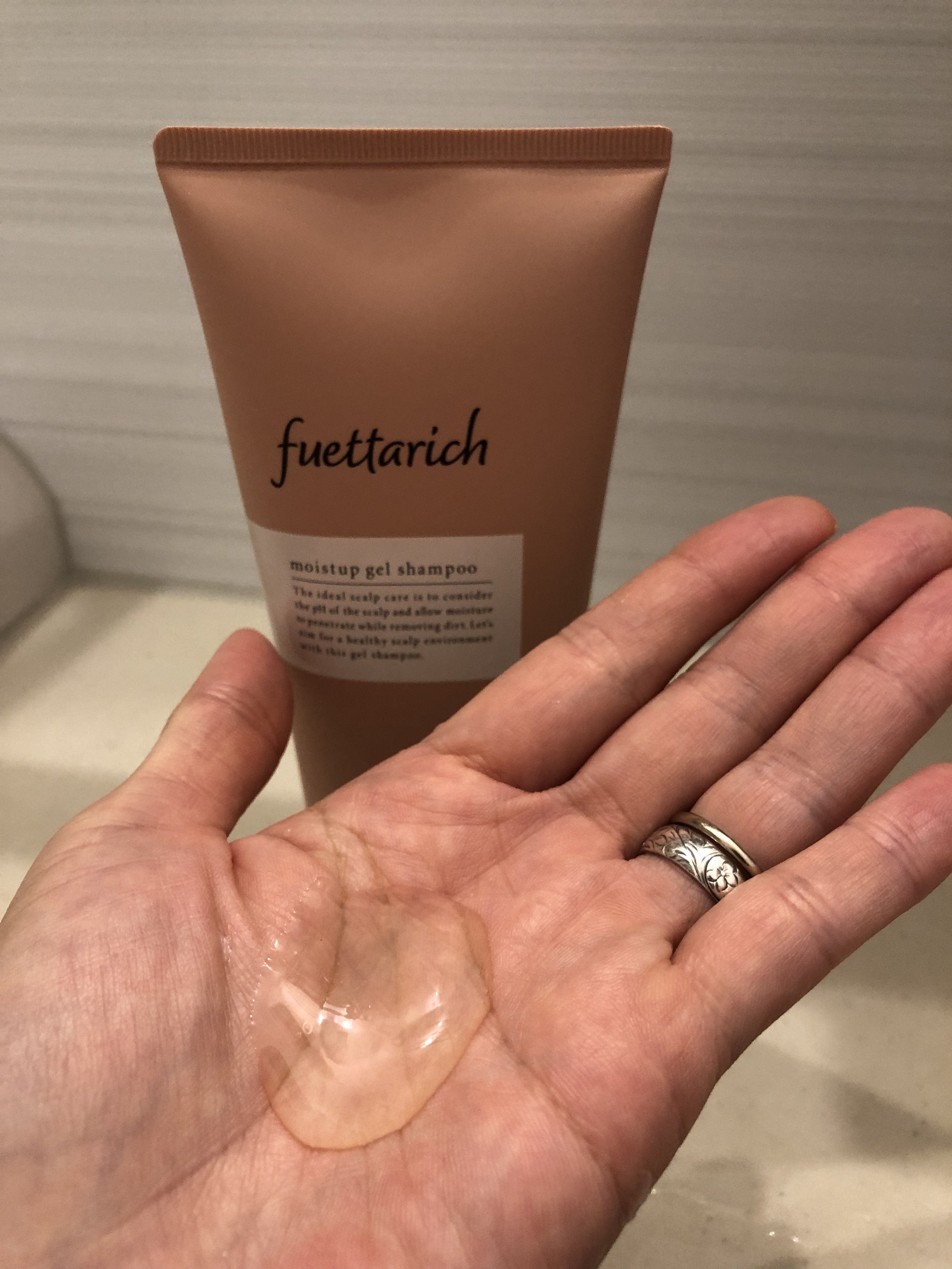 モイストアップ ジェル シャンプー/トリートメント/fuettarich (フエッタリッチ)/サロンシャンプーを使ったクチコミ（1枚目）