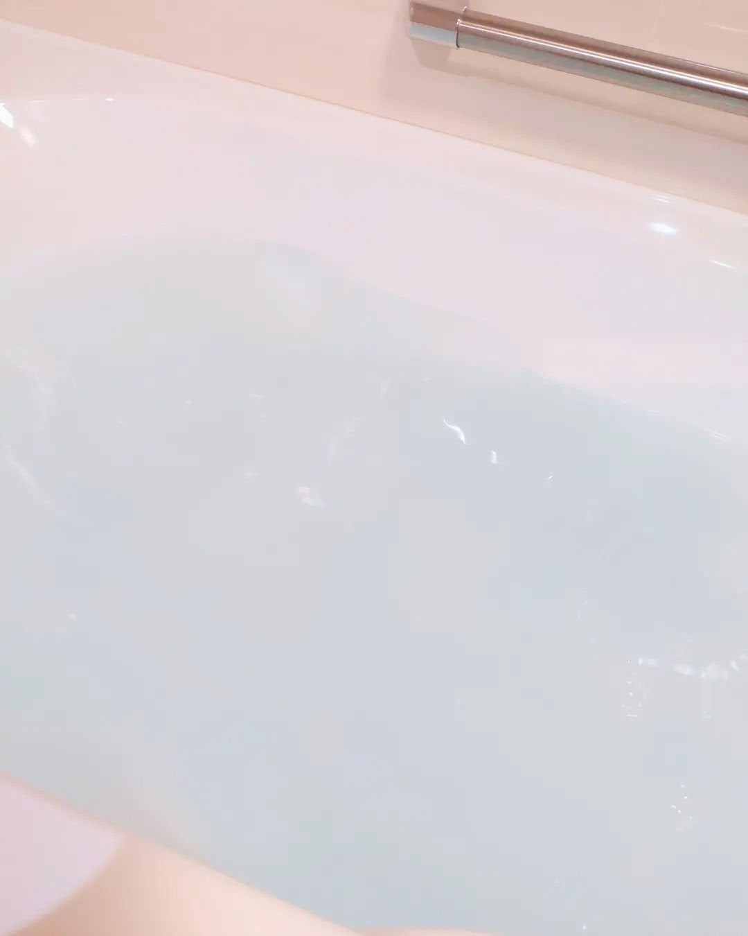 ボヌール バスエッセンス ジャスミンブルーの香り/ダイアン/保湿系入浴剤を使ったクチコミ(5枚目)