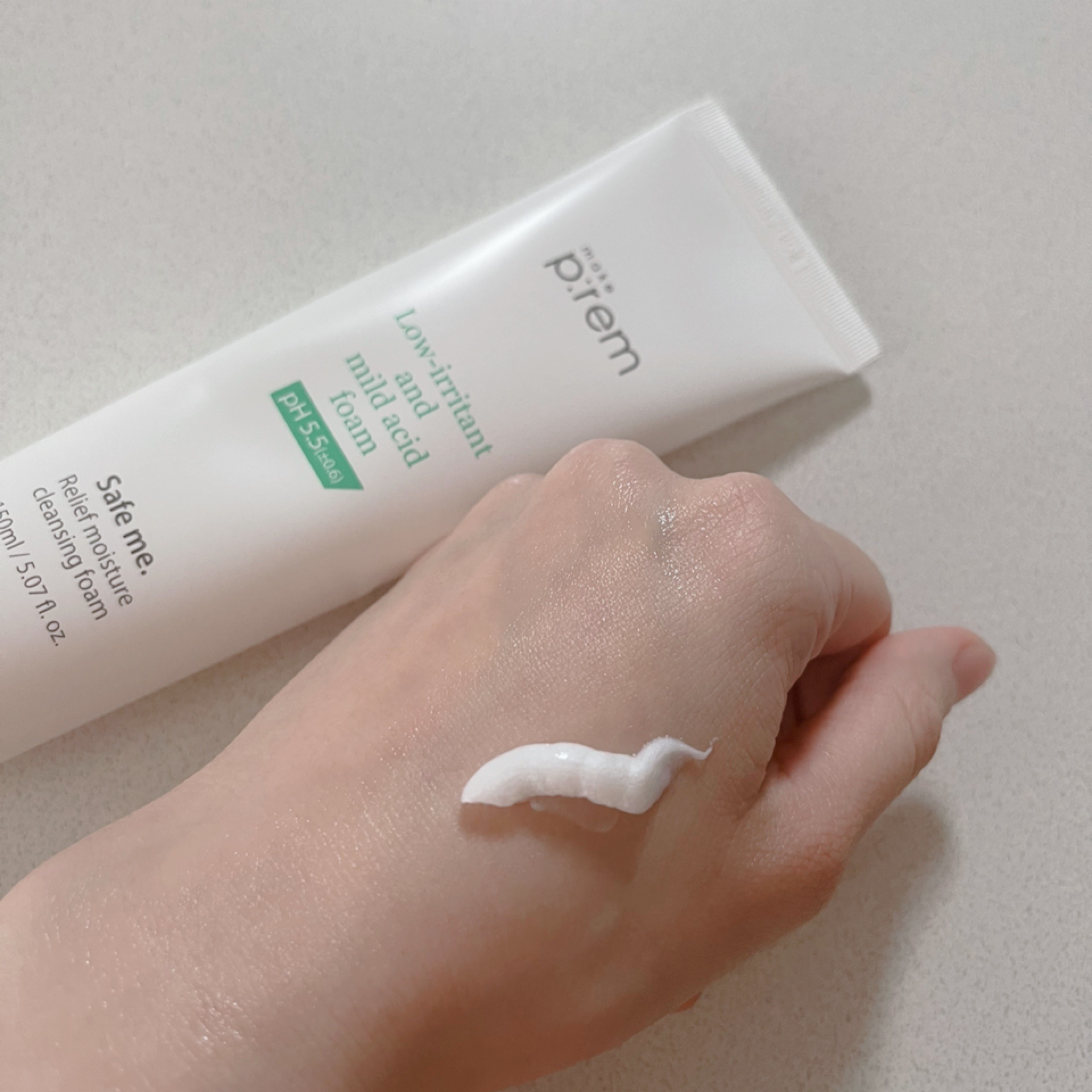 UVディフェンスミーカーミングサンスティック/make prem/日焼け止めスティックを使ったクチコミ（2枚目）