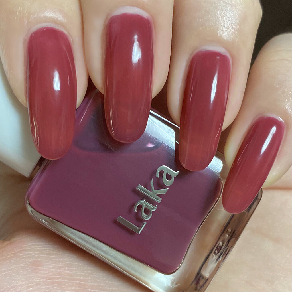 グラッシーネイルカラー Dewy Purple/Laka/マニキュアを使ったクチコミ（3枚目）
