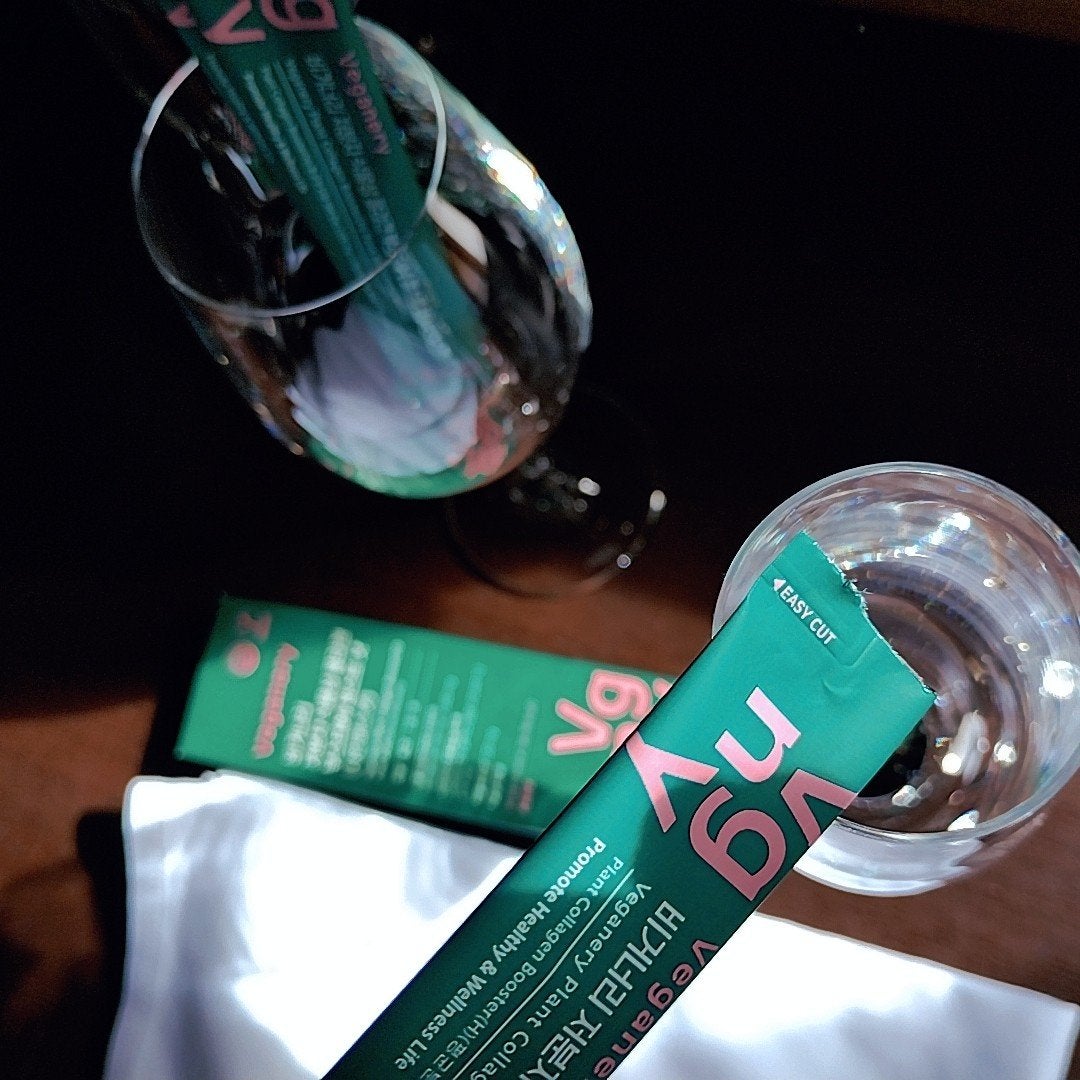 mcgroupakiko on LIPS 「オーガニックハイビスカスから抽出した100%ヴィーガン植物性コ..」(2枚目)