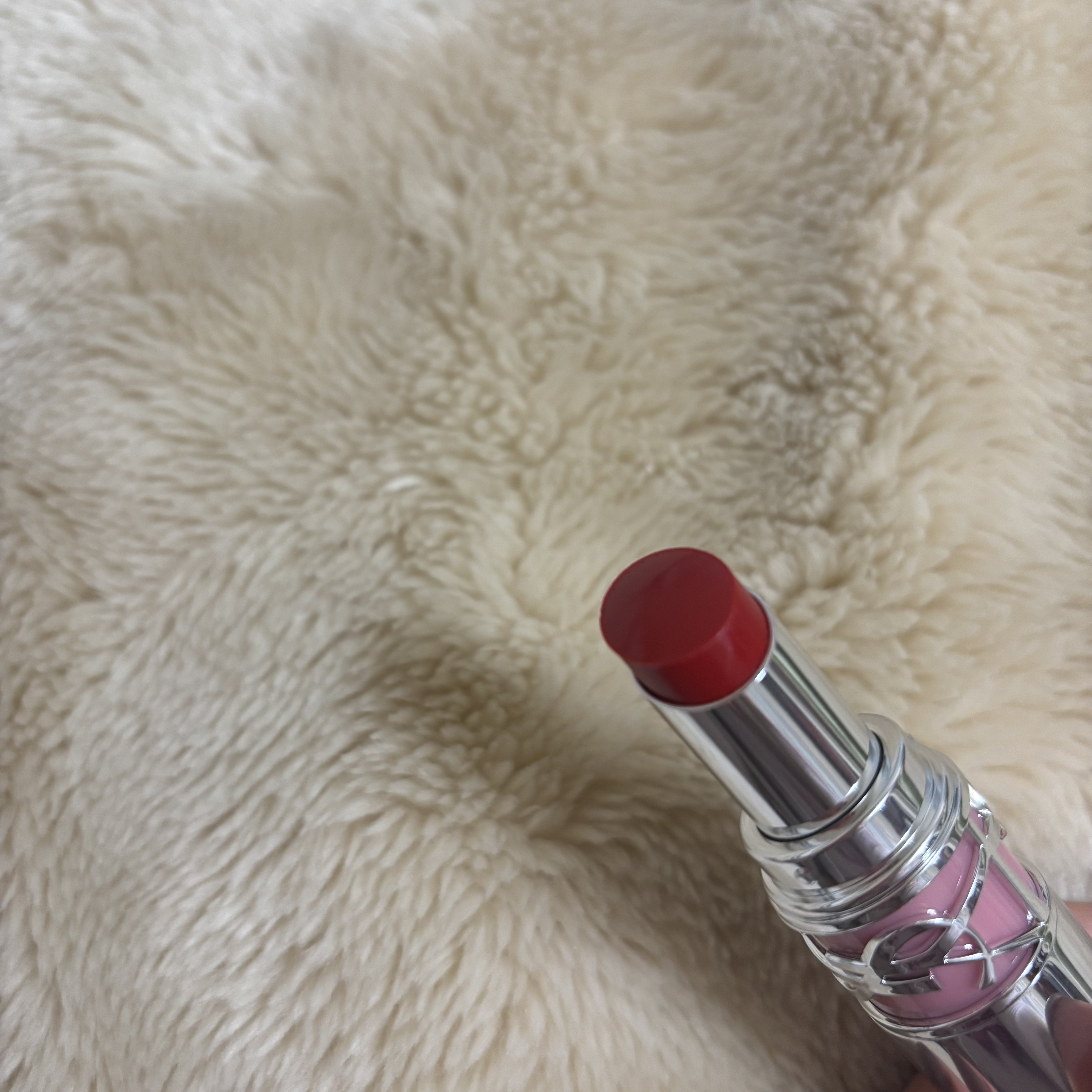 YSL ラブシャイン リップスティック 211 ARDENT CARMINE	アーデント カーマイン /YVES SAINT LAURENT BEAUTE/口紅を使ったクチコミ（2枚目）