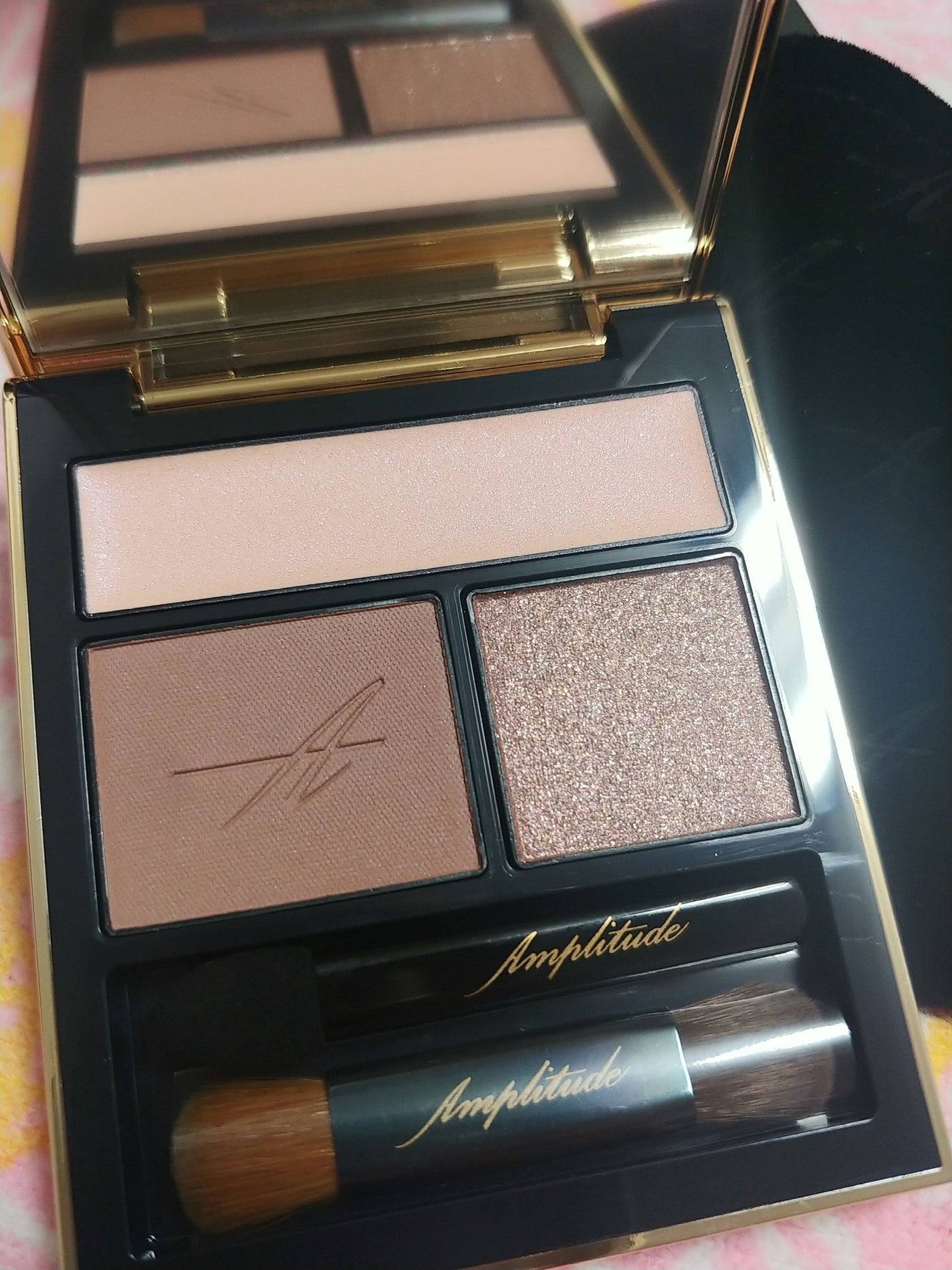 コンスピキュアス アイズ/Amplitude/アイシャドウパレットを使ったクチコミ(2枚目)