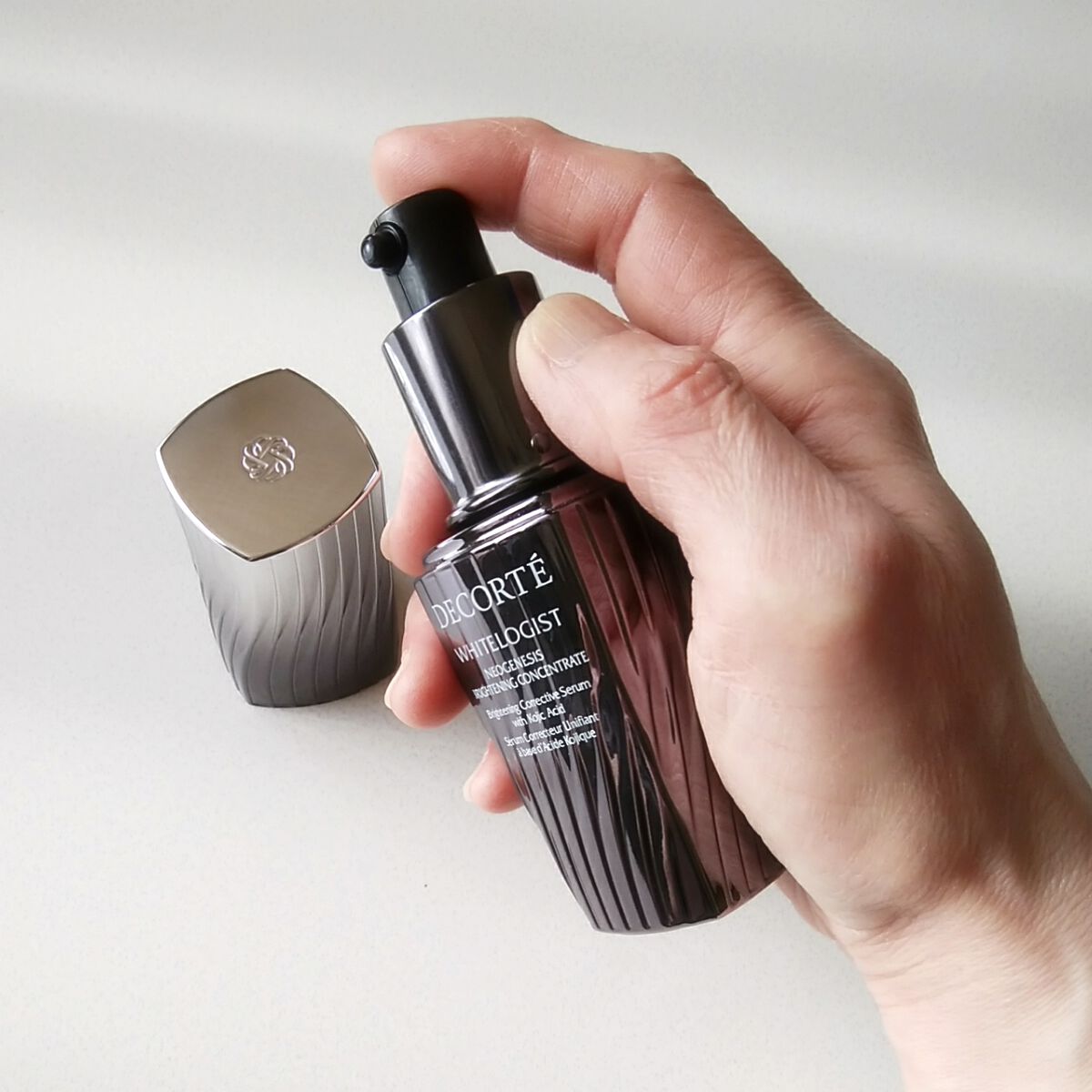 ホワイトロジスト ネオジェネシス ブライトニング コンセントレイト/DECORTÉ/美容液を使ったクチコミ(2枚目)