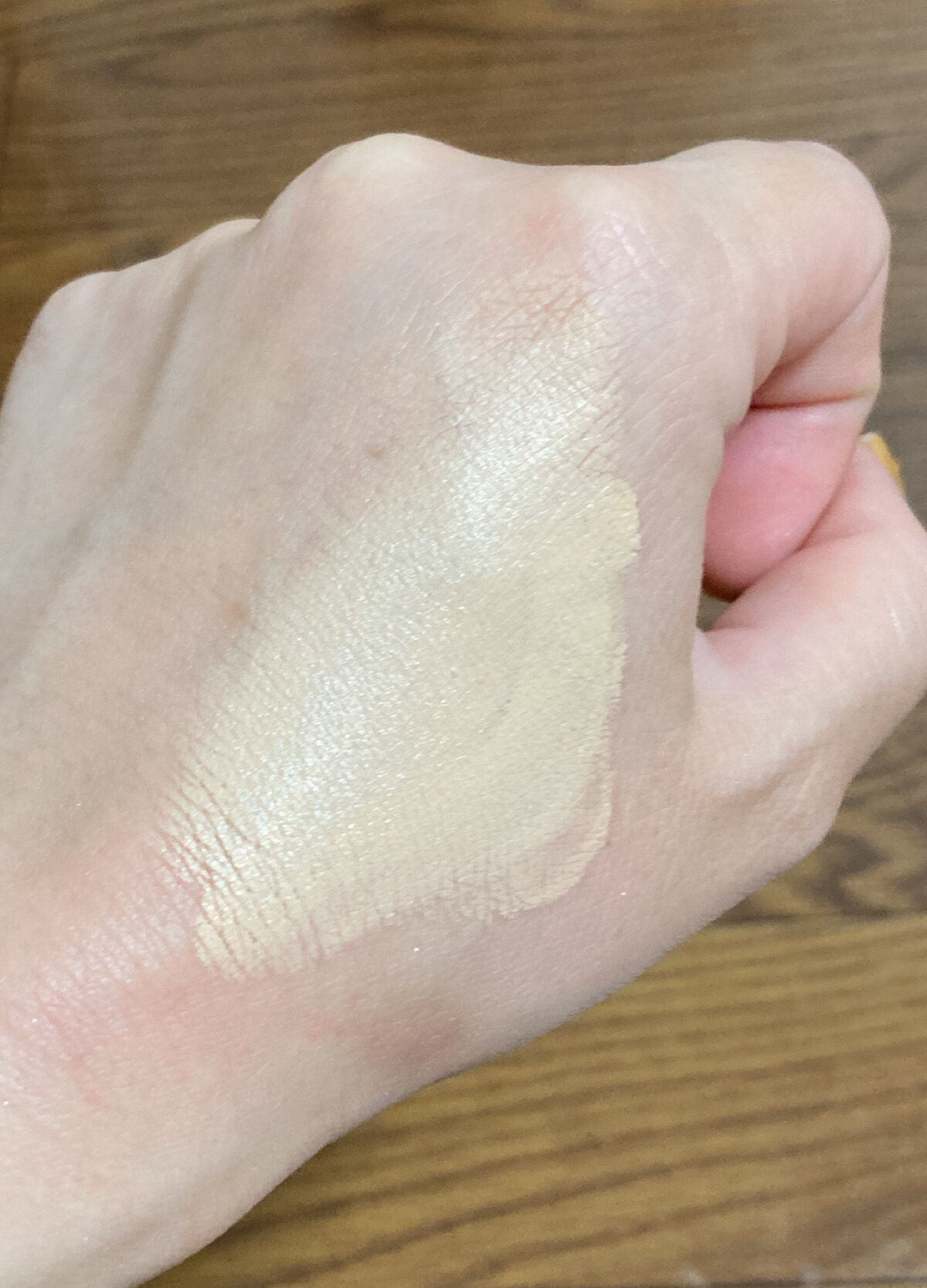 タン ラディアント タッチ エクラ/YVES SAINT LAURENT BEAUTE/リキッドファンデーションを使ったクチコミ(3枚目)