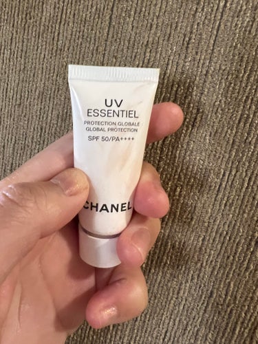 CHANEL UV エサンシエル コンプリートのクチコミ「CHANEL

UV エサンシエル コンプリート


夏にピッタリの商品です。匂いもきつくなく.....」（1枚目）