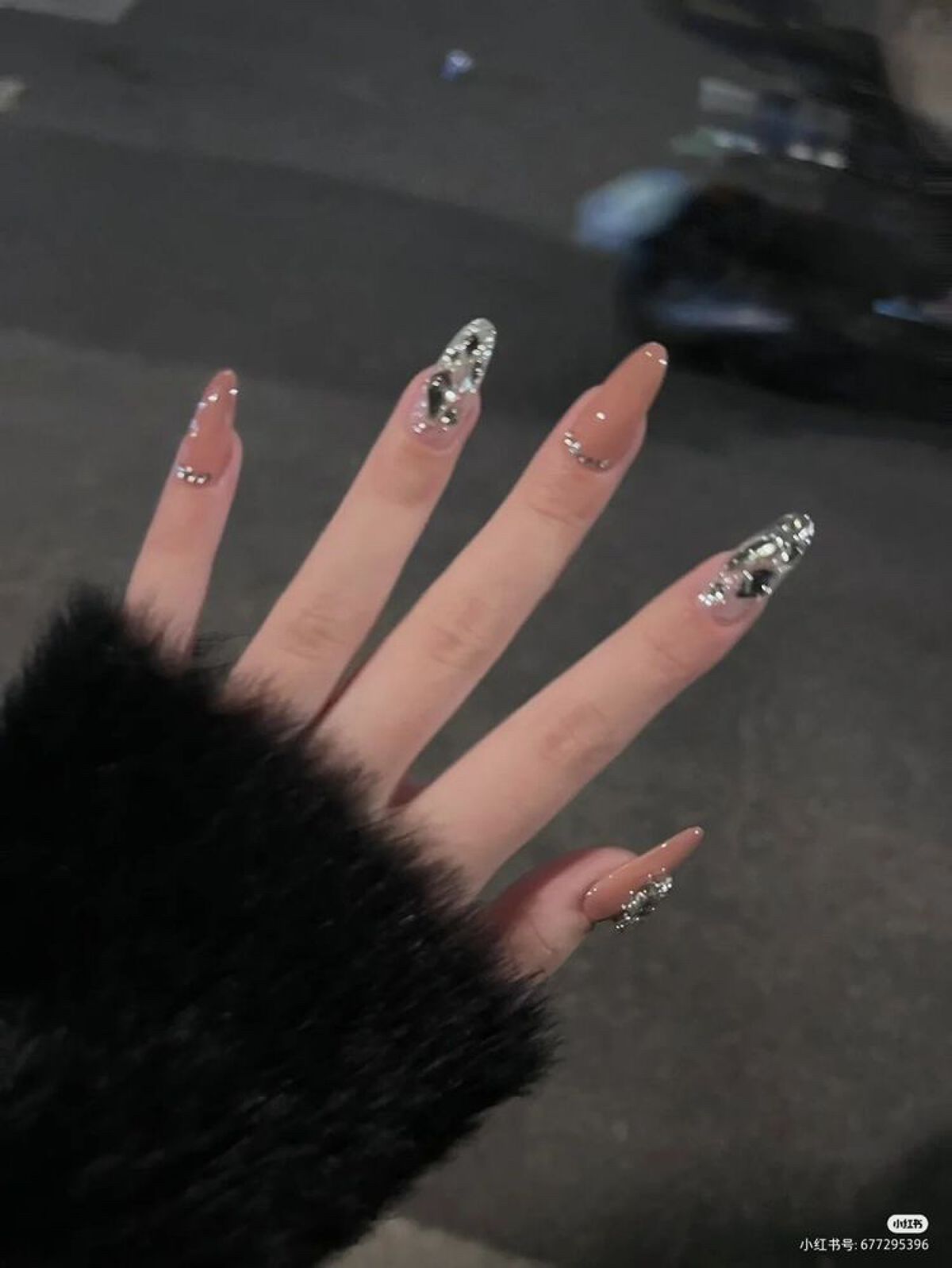 meru❤︎ on LIPS 「最近流行っている中国ネイルのおすすめアイデア💅最近TikTok..」(3枚目)