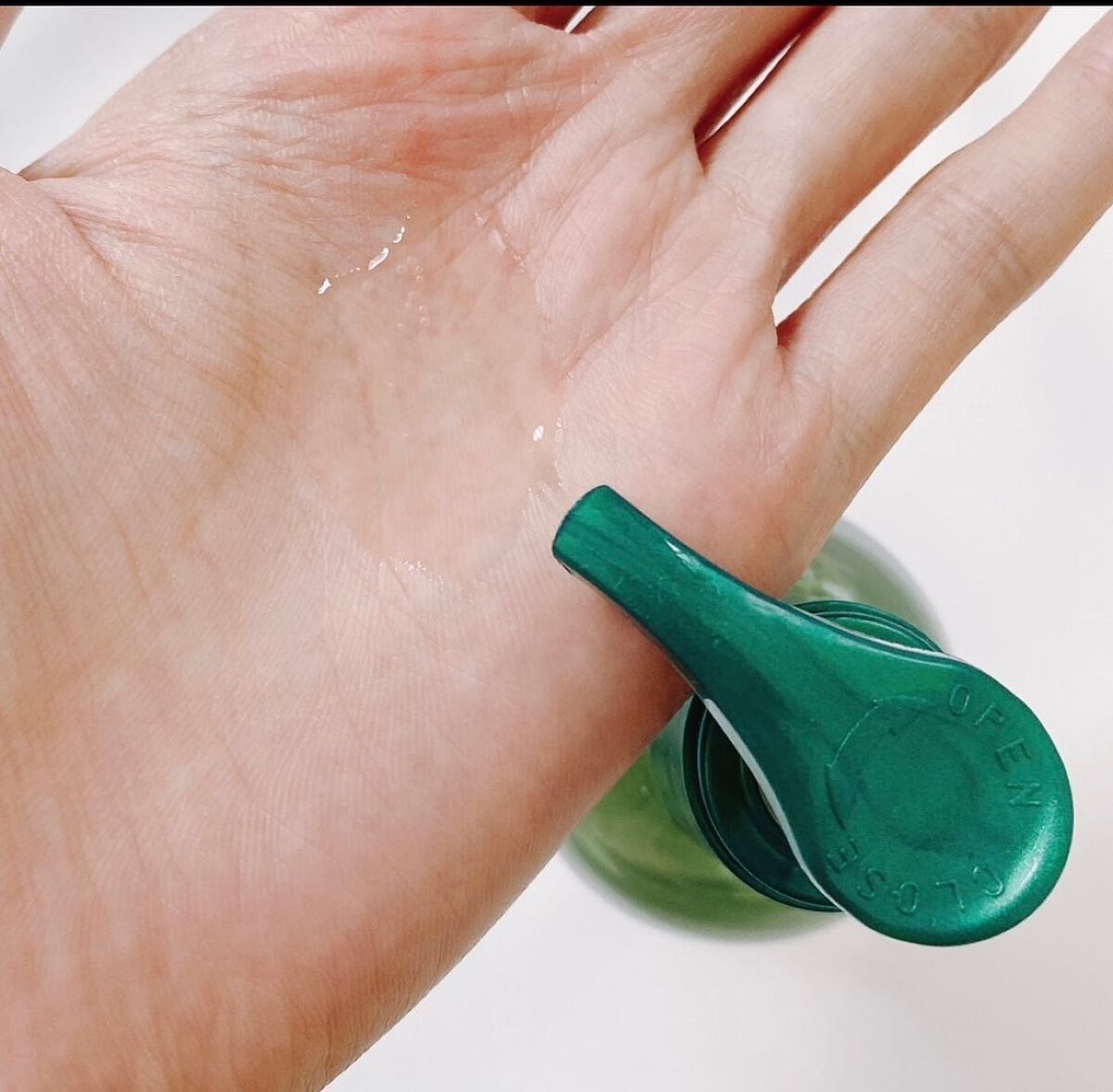 machi.koma @フォロバします♡ on LIPS 「Garnierの癖毛用美容液のレビューです!iHerbで気にな..」(2枚目)