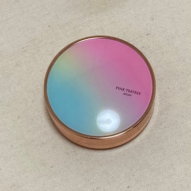 APLIN
ピンクティーツリーカバークッション
21号 ライトベージュ


ピンクのパッケージが可愛いクッションファンデです。鏡、丸いパフ付きです。
21号 ライトベージュは少し黄味のある明るいカラーで