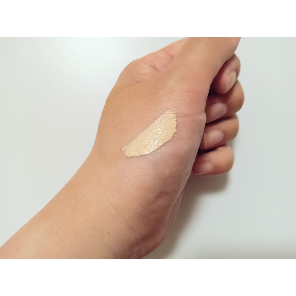 タトゥーウォータープルーフスカーコンシーラー/フォレンコス/リキッドコンシーラーを使ったクチコミ(3枚目)