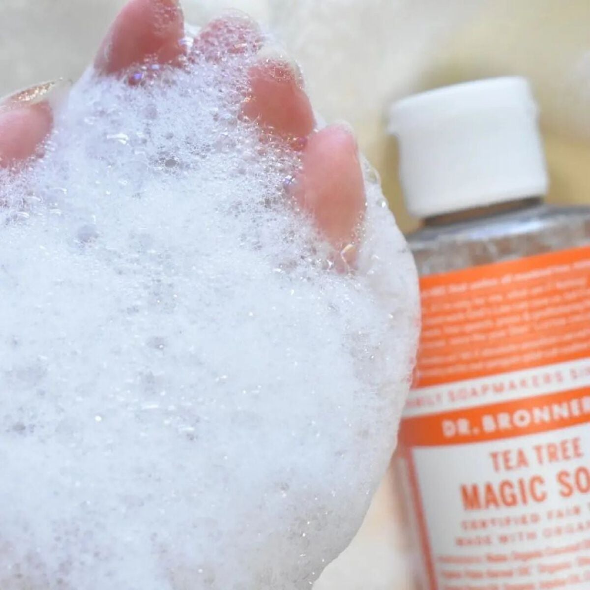 マジックソープ ティートゥリー/ドクターブロナー/ボディソープを使ったクチコミ(4枚目)