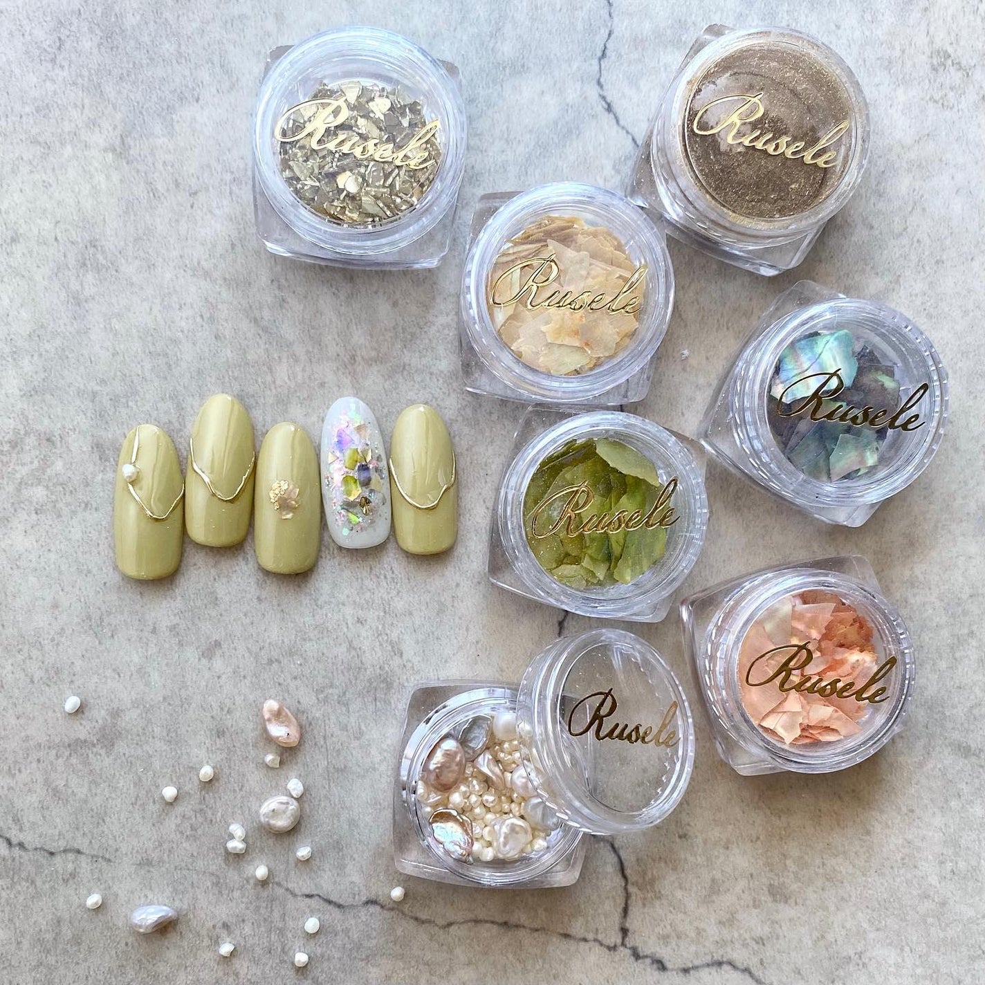 naomi on LIPS 「少しずつ秋っぽく🍂ルセレのシェルはどんなカラーにも馴染んで素..」(2枚目)