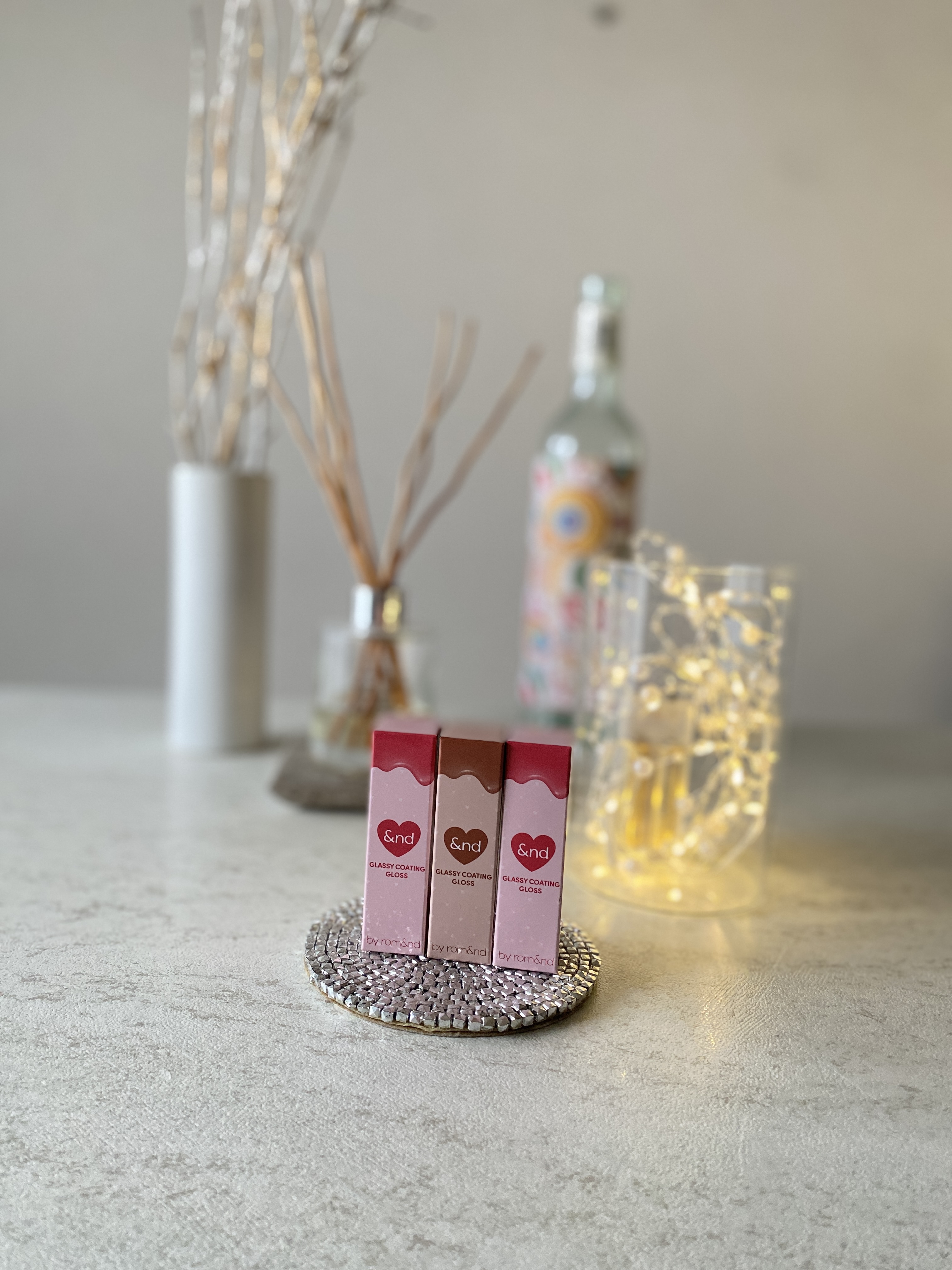 グラッシーコーティンググロス/&nd by rom&nd/リップグロスを使ったクチコミ（2枚目）