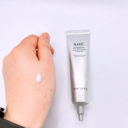 エッセンシャル リアル アイクリーム フォーフェイス/AHC/アイケア・アイクリームを使ったクチコミ(2枚目)