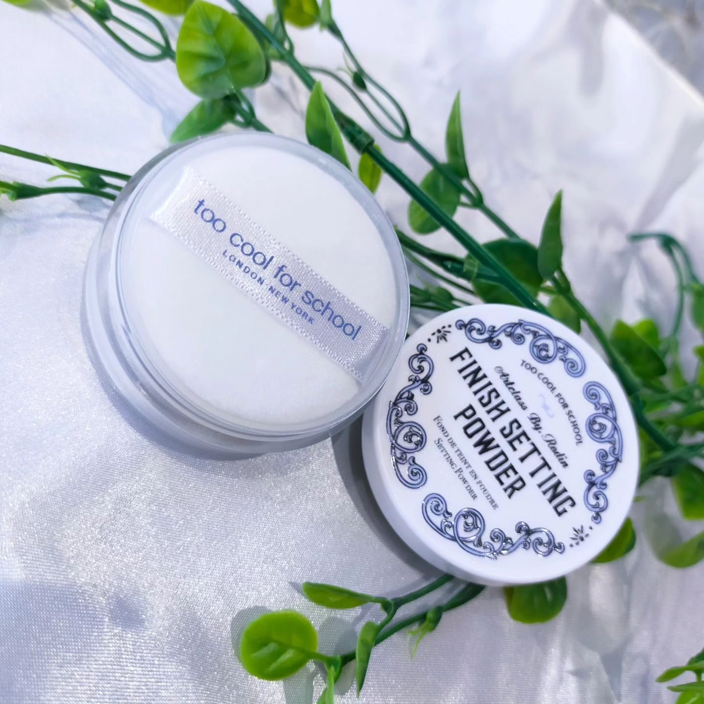 バイロダンフィニッシュセッティングパウダー/too cool for school/ルースパウダーを使ったクチコミ（2枚目）