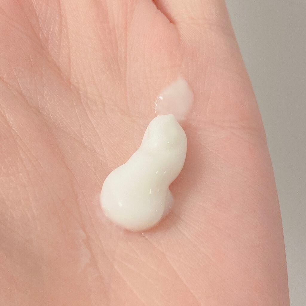 ファイブハーブス リペアリングヘアミルクセラム/L'OCCITANE/ヘアミルクを使ったクチコミ(4枚目)