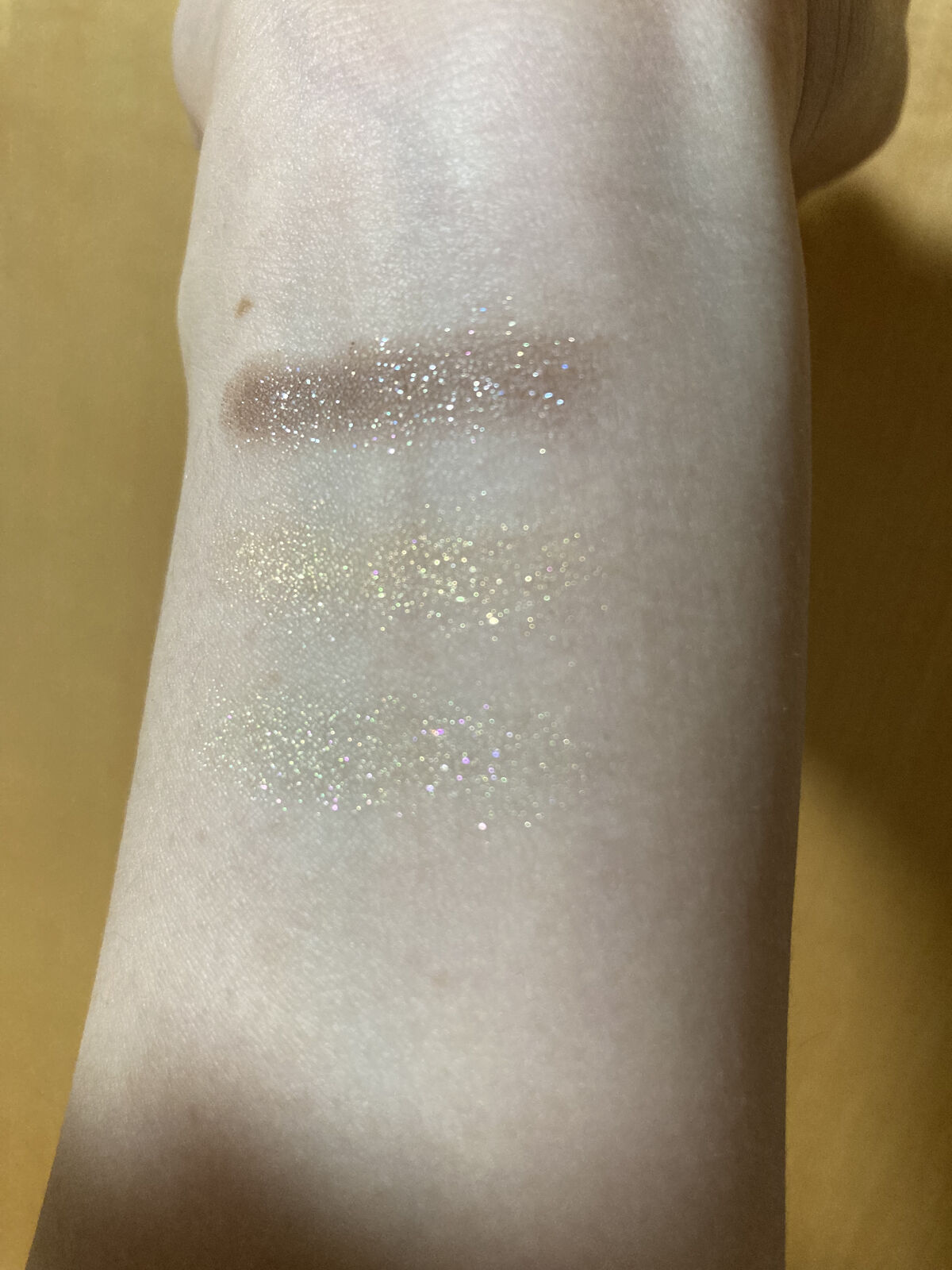 ラズル アイカラー/エレガンス ラズル /単色アイシャドウを使ったクチコミ（3枚目）