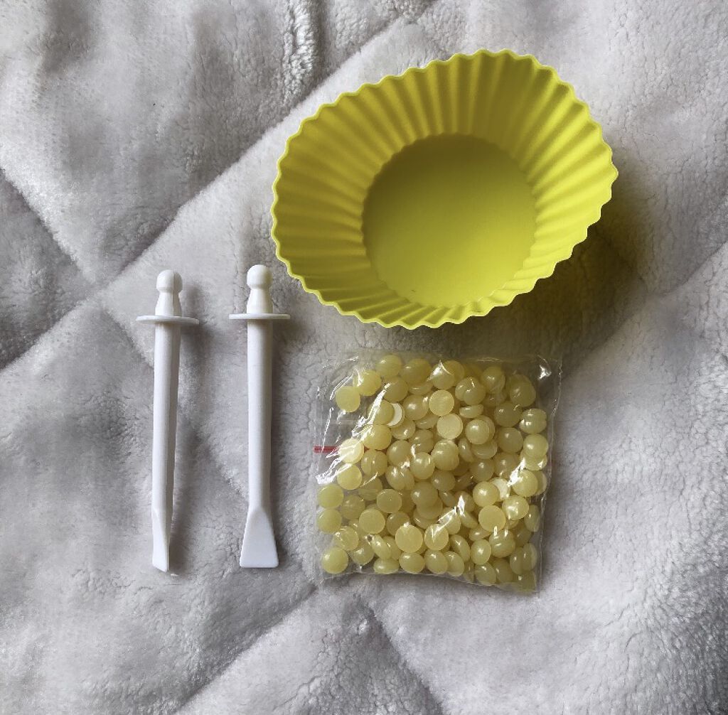 ＧＯＳＳＯ（ゴッソ） ＧＯＳＳＯブラジリアンノーズワックスのクチコミ「ダイソーにて鼻ワックスとやらを発見！
これもうＧＯＳＳＯ…🤫💭
本家が3回分658円くらいなん.....」（2枚目）