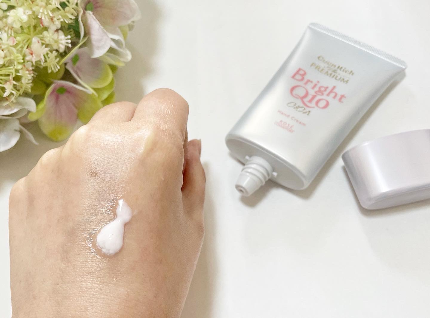 コエンリッチ ザ プレミアム ライトアップ モイストガード ハンドクリーム/コエンリッチQ10/ハンドクリームを使ったクチコミ（2枚目）