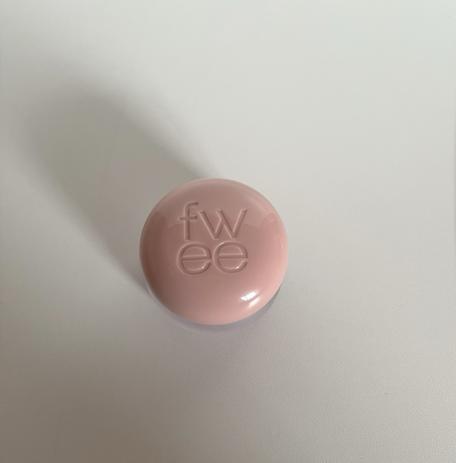 シリコーンリップブラシ/DAISO/メイクブラシを使ったクチコミ（2枚目）