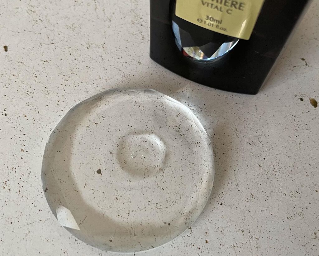 ルミエール ヴァイタルC/FEMMUE/ブースター・導入液を使ったクチコミ(3枚目)