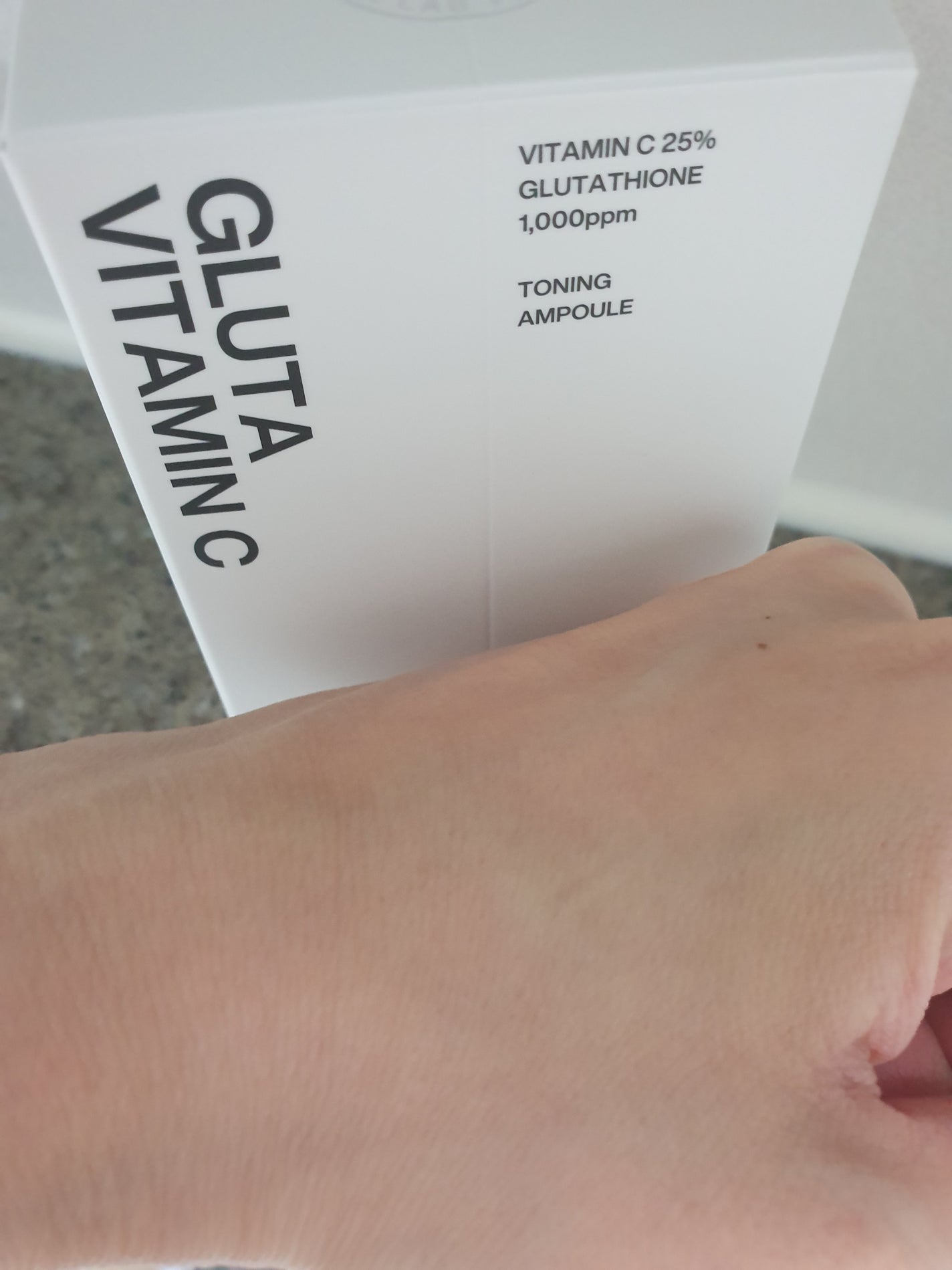 グルタ ビタミンC トーニング アンプル/IOPE/美容液を使ったクチコミ(3枚目)