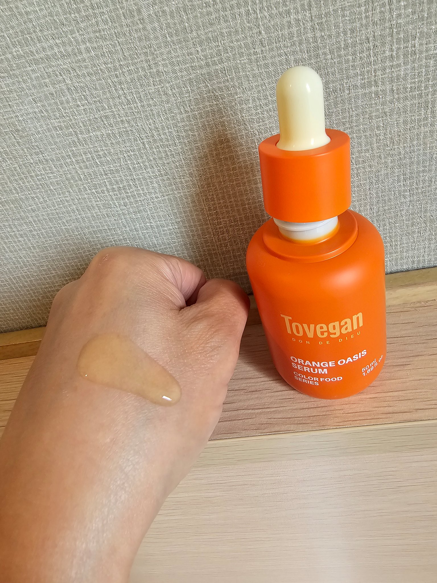 カラーフードシリーズオレンジオアシスセラム/Tovegan/美容液を使ったクチコミ（3枚目）