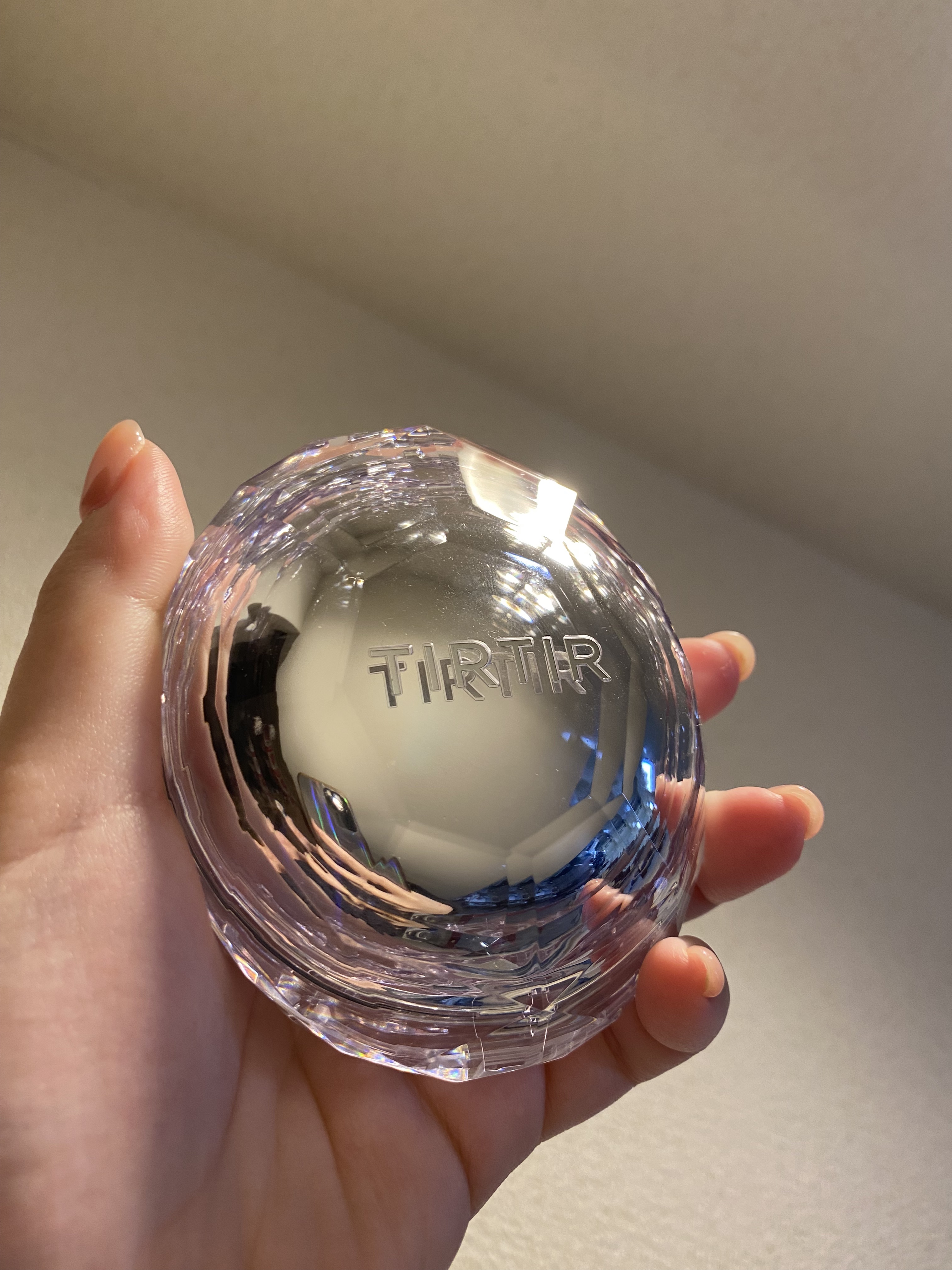 マスクフィット クリスタルメッシュクッション/TIRTIR(ティルティル)/クッションファンデーションを使ったクチコミ（1枚目）