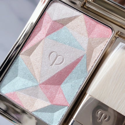 ル・レオスールデクラ /クレ・ド・ポー ボーテ/パウダーハイライトを使ったクチコミ(5枚目)