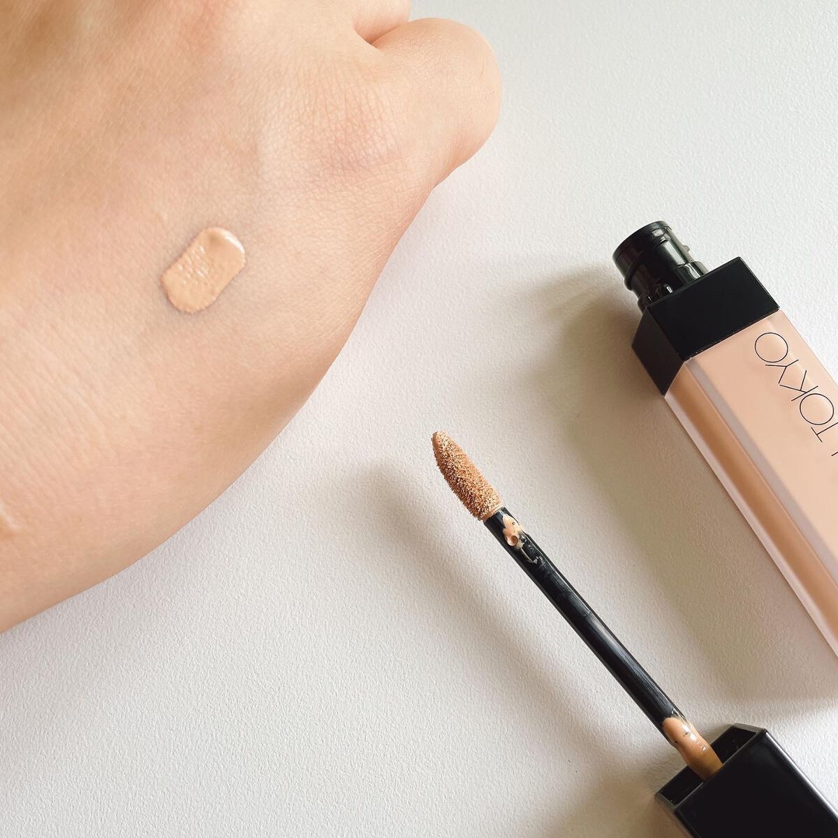 アディクション スキンリフレクト フィックス コンシーラー/ADDICTION/リキッドコンシーラーを使ったクチコミ(2枚目)