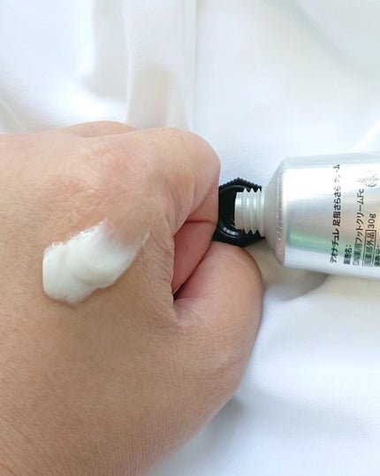 薬用足指さらさらクリーム/デオナチュレ/デオドラント・制汗剤を使ったクチコミ(3枚目)
