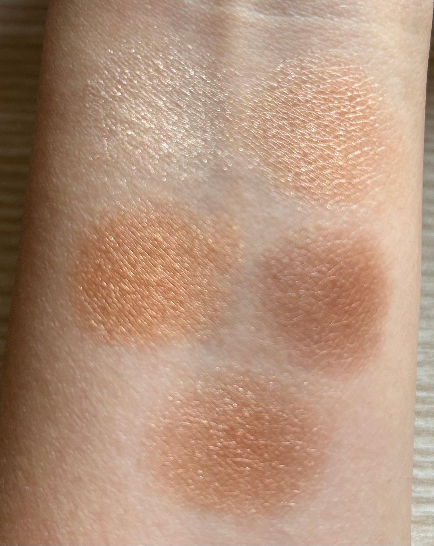 Mei@フォロバ100 on LIPS 「ViseeニュアンスデューイクリエイターBE-1カームベージュ..」(2枚目)