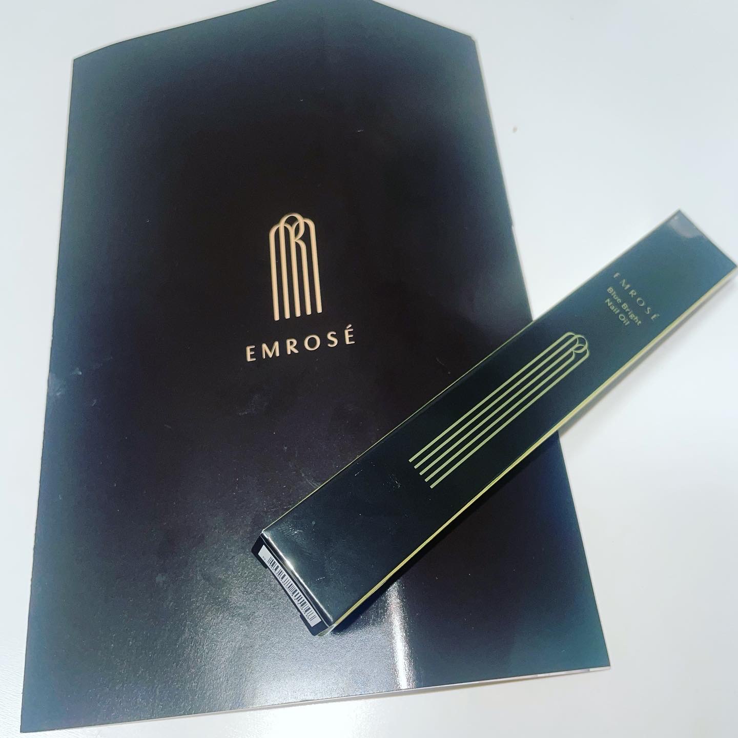 ブルーブライトネイルオイル/EMROSÉ/ネイルオイル・トリートメントを使ったクチコミ（1枚目）