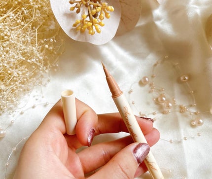 ヒロインメイク 影色シークレットアイライナー SPキープのクチコミ「ヒロインメイク
影色シークレットアイライナー SPキープ
50 アプリコットベージュ
\自然.....」(2枚目)