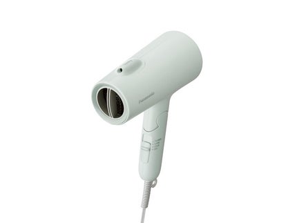 Panasonic ヘアードライヤー イオニティ EH-NE5Lのクチコミ「【使った商品】
ヘアードライヤー イオニティEH-NE5L
【商品の特徴】公式サイトより
☑.....」(1枚目)