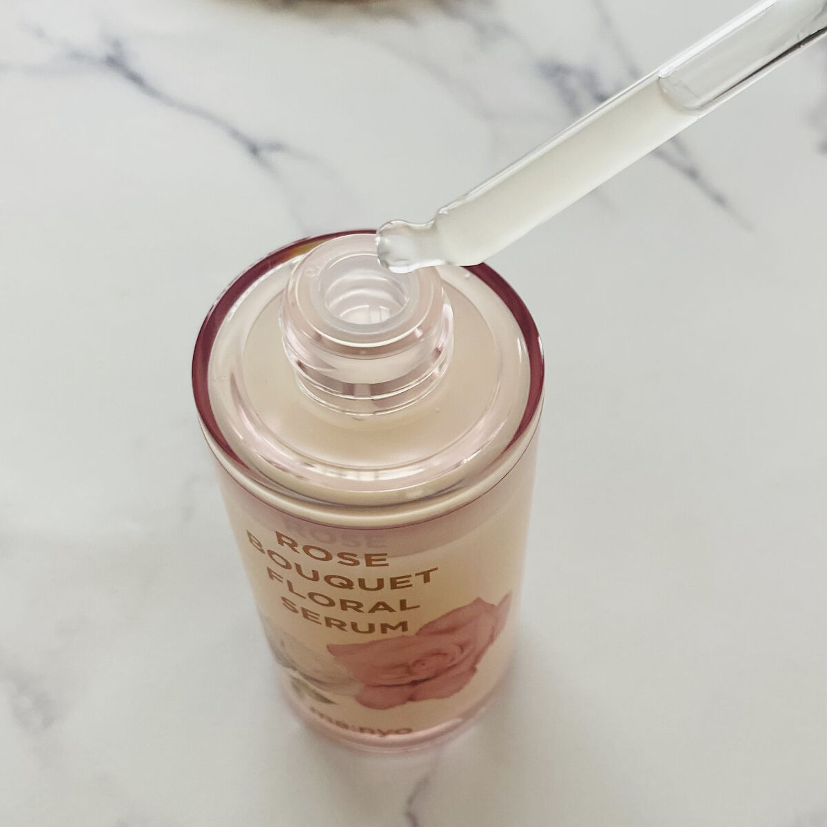 ローズブーケフローラルセラム/manyo/美容液を使ったクチコミ（3枚目）