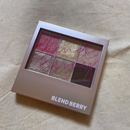 オーラクリエイション/BLEND BERRY/アイシャドウパレットを使ったクチコミ(4枚目)
