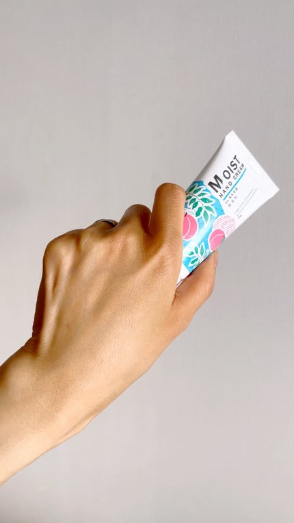 ももの花 モイストハンドクリーム すっきりピーチの香り/オリヂナル/ハンドクリームを使ったクチコミ(5枚目)